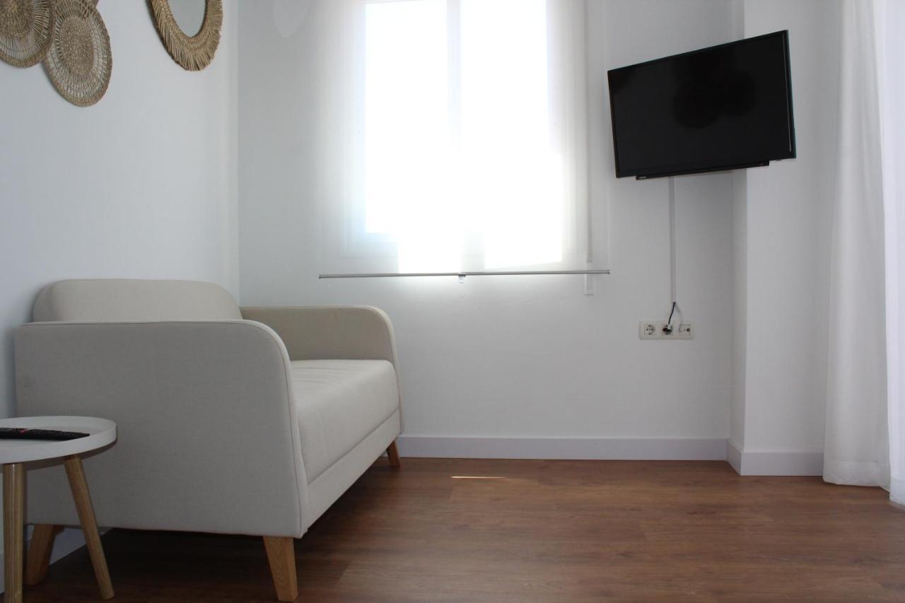 Beautiful Brand New 2 Bedroom Flat With Terrace Малага Екстериор снимка