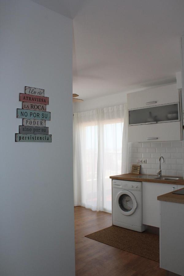 Beautiful Brand New 2 Bedroom Flat With Terrace Малага Екстериор снимка
